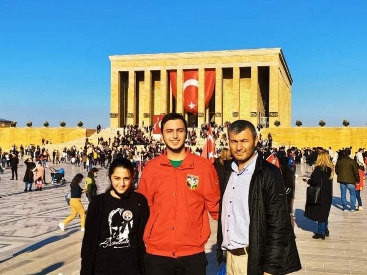 Orman şehidi oğlunun adı verilen ormana can suyu taşıyor