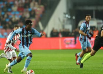 Oulai 30 milyon Euro’ya Fiorentina’da