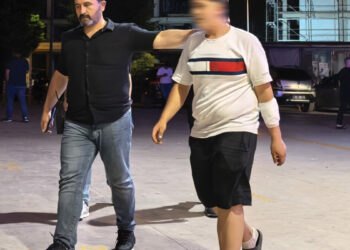 Bursa'da iki arkadaşın bıçaklı kavgası: 2 yaralı