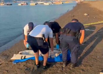Marmaris'te denizde erkek cesedi bulundu