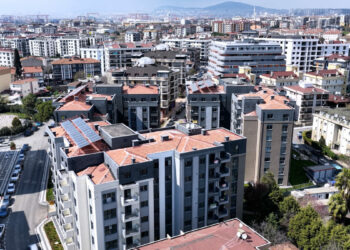 Bakan Kurum'dan Tuzla kentsel dönüşüm paylaşımı