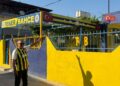 Hataylı depremzede, Fenerbahçe sevgisiyle evini sarı-lacivert renklere boyattı