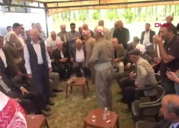 Şemdinli'de 2 aile arasındaki 28 yıllık husumet barışla sonuçlandı