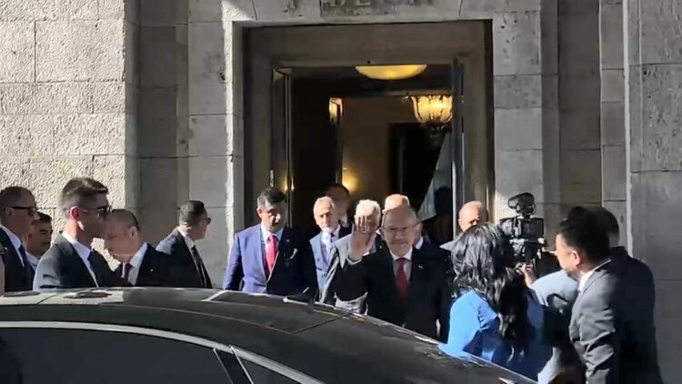 TBMM Başkanı Kurtulmuş, Kılıçdaroğlu ile görüştü