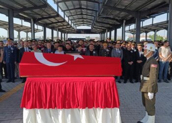 Eğitim sırasında rahatsızlanıp hayatını kaybeden hava harp okulu öğrencisi toprağa verildi