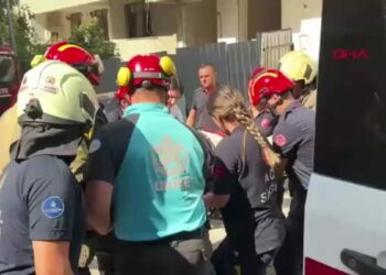 Avcılar’da metruk binada kiriş çöktü; söküm yapan işçi altında kaldı- 1