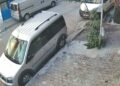 Kağıthane’de çocuklar lastik yaktı: Dumandan etkilenen KOAH hastası kadın hastaneye kaldırıldı