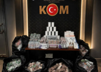 Fatih'te kaçak tıbbi ilaç operasyonu: 2 gözaltı