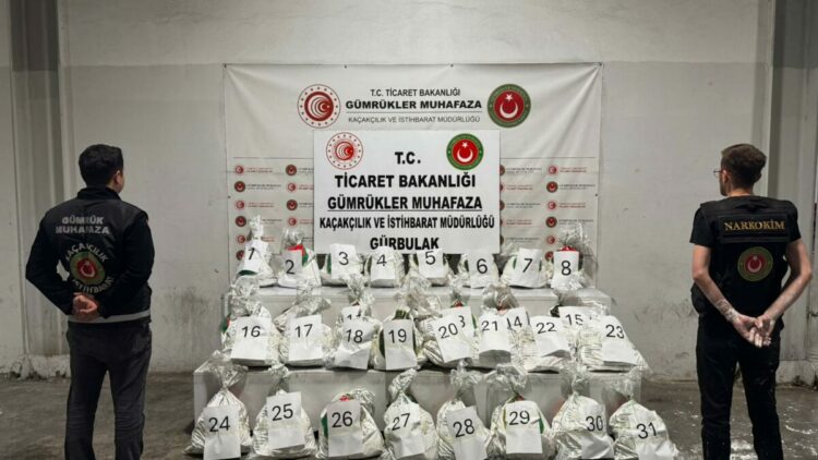 Gümrükler Muhafaza ekipleri, 6 ayda 62,7 milyar liralık kaçak eşya ele geçirdi
