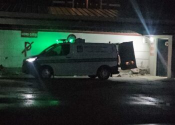 Şanlıurfa’da otomobil şarampole devrildi: 3 ölü, 1 yaralı
