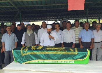 Suudi Arabistan'da yangında ölen 4 işçi Hatay'da toprağa verildi