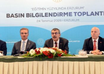Bakan Tekin: Özel okulda insanı olmayan koşulda çalıştırılan arkadaşımız varsa bana başvursun