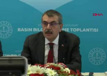 Bakan Tekin: Özel okulda insani olmayan koşulda çalıştırılan arkadaşımız varsa bana başvursun