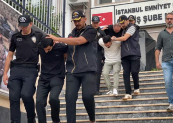 Esenyurt’ta 16'ncı kattan düşen Emirhan'ın ölümüne ilişkin şüpheliler adliyeye sevk edildi