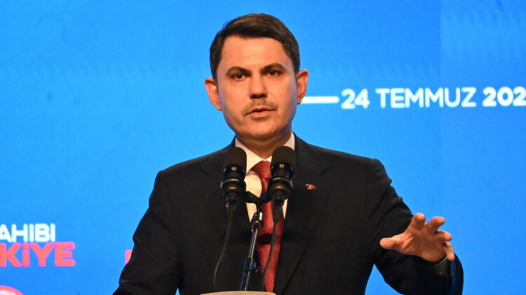 Bakan Kurum: Biz acıyı hiçbir zaman siyasete malzeme yapmadık