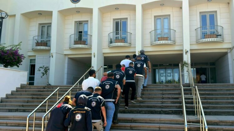 Bodrum’da göçmen kaçakçılığı operasyonu; 7 tutuklama