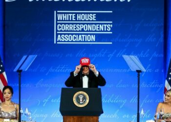 Trump'tan 2028 sinyali: Dördüncü kez başkanlığa aday olacağını duyurdu