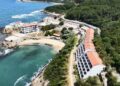 Riva’da talan edilen, bir dönem Milli Takım’ın da kamp yaptığı 186 odalı otel yıkılıyor