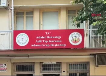 Boşanma aşamasındaki eşini 7 yaşındaki kızlarının gözü önünde öldürmüş