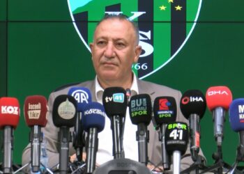 Kocaelispor’da 3 futbolcuyla yollar ayrılık aşamasında
