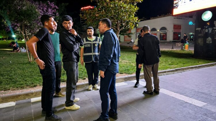 Şanlıurfa'da 'Huzur 63' operasyonu; 45 gözaltı