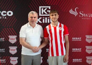 Manisa FK'da Bulut Sebat Gençlik Spor'a gitti