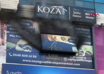Tokat’ta iş merkezinde yangın paniği