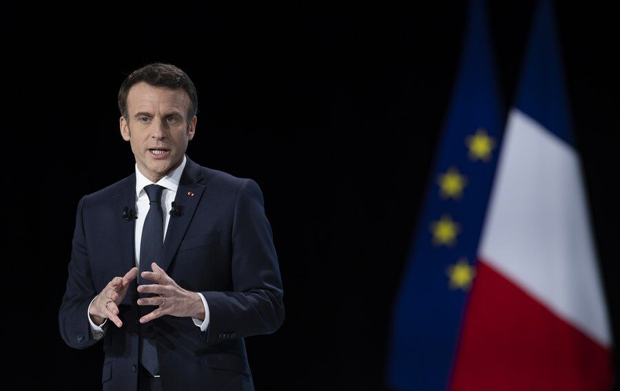 Macron: Benzeri görülmemiş bir yangınla karşı karşıyayız