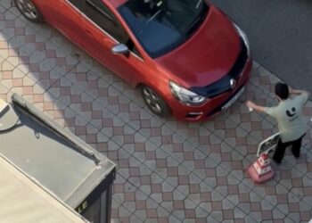 Kağıthane’de hastanede otopark ücretine itiraz etti; aracını valenin üzerine sürdü