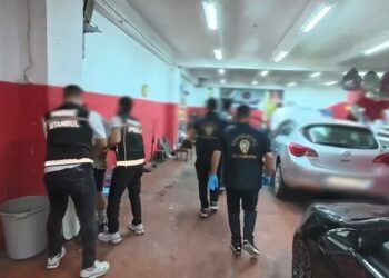 Zeytinburnu'nda operasyon: 115,5 kilo uyuşturucu hammaddesi ele geçirildi