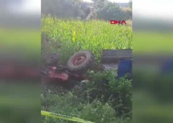 Devrilen traktördeki 2 kişi yaralandı