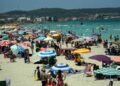 'Çeşme'de hafta sonu nüfus yarım milyona ulaşıyor'