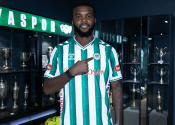 Konyaspor, Chidozie Awaziem'i renklerine bağladı