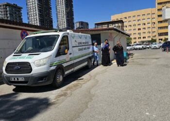 Evinin banyosunda ölü bulundu