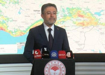 Bakan Yumaklı: 110 yangını kontrol altına aldık