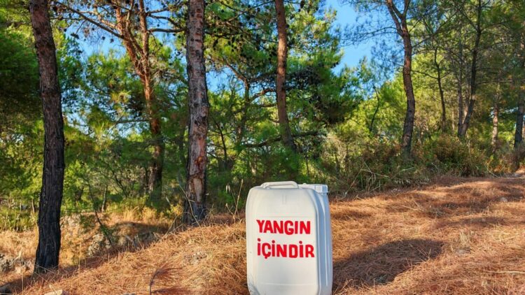 Ayvalık'ta orman yangınlarına karşı 'su bidonlu' önlem