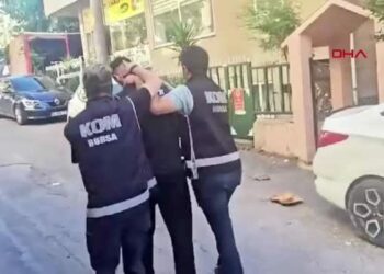 52 ilde 'Sosyal medya platformları üzerinden tetikçi ve suç örgütlerini övücü paylaşım yapan' şahıslara operasyon; 216 şüpheli yakalandı