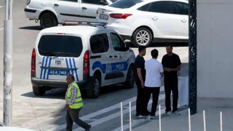 Şanlıurfa’da kardeşler arasında taşlı sopalı kavga; 3 yaralı