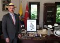 Ekvador Büyükelçisi Vintimilla Vega’nın şapka koleksiyonunda Atatürk'e vefa