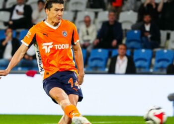 Dünya Kupası grup aşamasının en iyi golü Shomurodov’dan