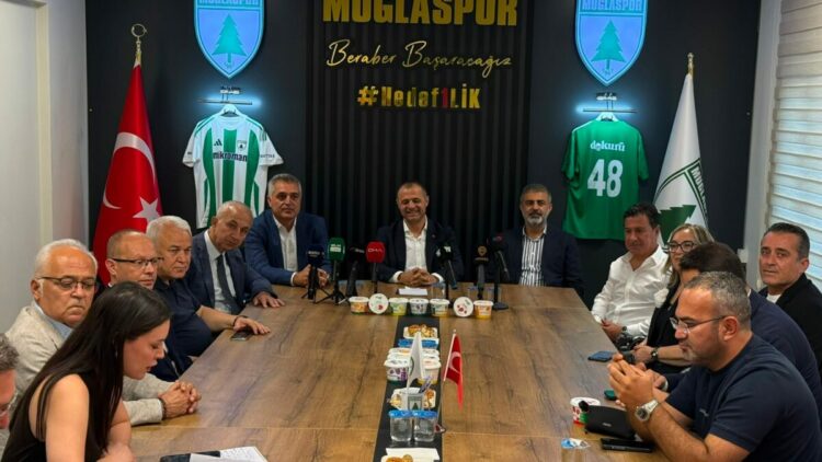 Muğlaspor yeni sezon sponsorlarını tanıttı