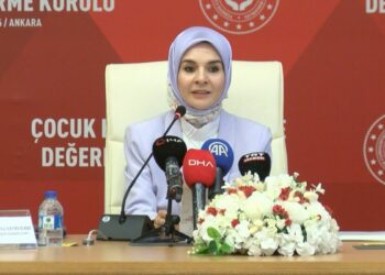 Bakan Göktaş: Sosyal ağlar ve oyun mecraları, çocuklara uygun bir dijital çevre oluşturmakla yükümlü