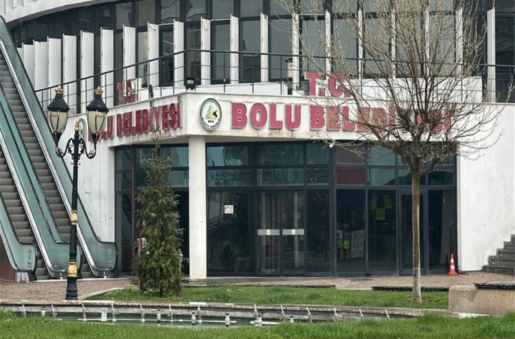 Bolu Belediyesi'ne yeni operasyon: 10 gözaltı