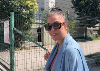 Deniz Akkaya, ev sahibinden şikayetçi oldu