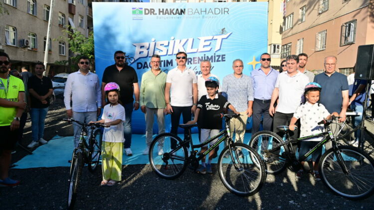 Bahçelievler’de 42’inci Geleneksel Bisiklet Dağıtım Töreni gerçekleştirildi