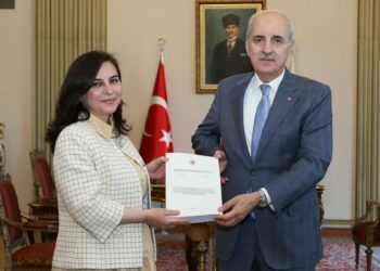 Suça Sürüklenen Çocuklara İlişkin Araştırma Komisyonu, raporunu TBMM Başkanı Kurtulmuş'a sundu