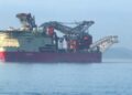 Boru döşeme gemisi 'JSD6000' İstanbul Boğazı'ndan geçiyor -1