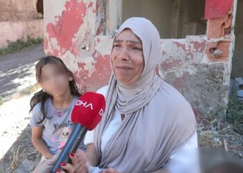 ‘7 çocukla sokakta kaldım’ deyip yardım istedi; kiralanan evin 5 aylık parasını alıp kaçtığı iddia edildi