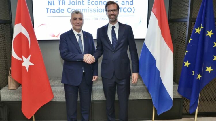 Ticaret Bakanı Ömer Bolat, Hollanda’da