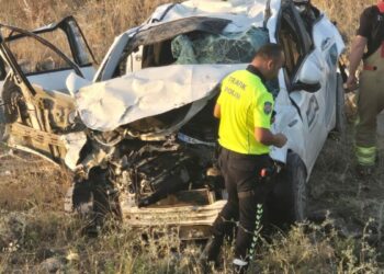 Şırnak’ta otomobil tarlaya uçtu: 1 ölü, 2 yaralı